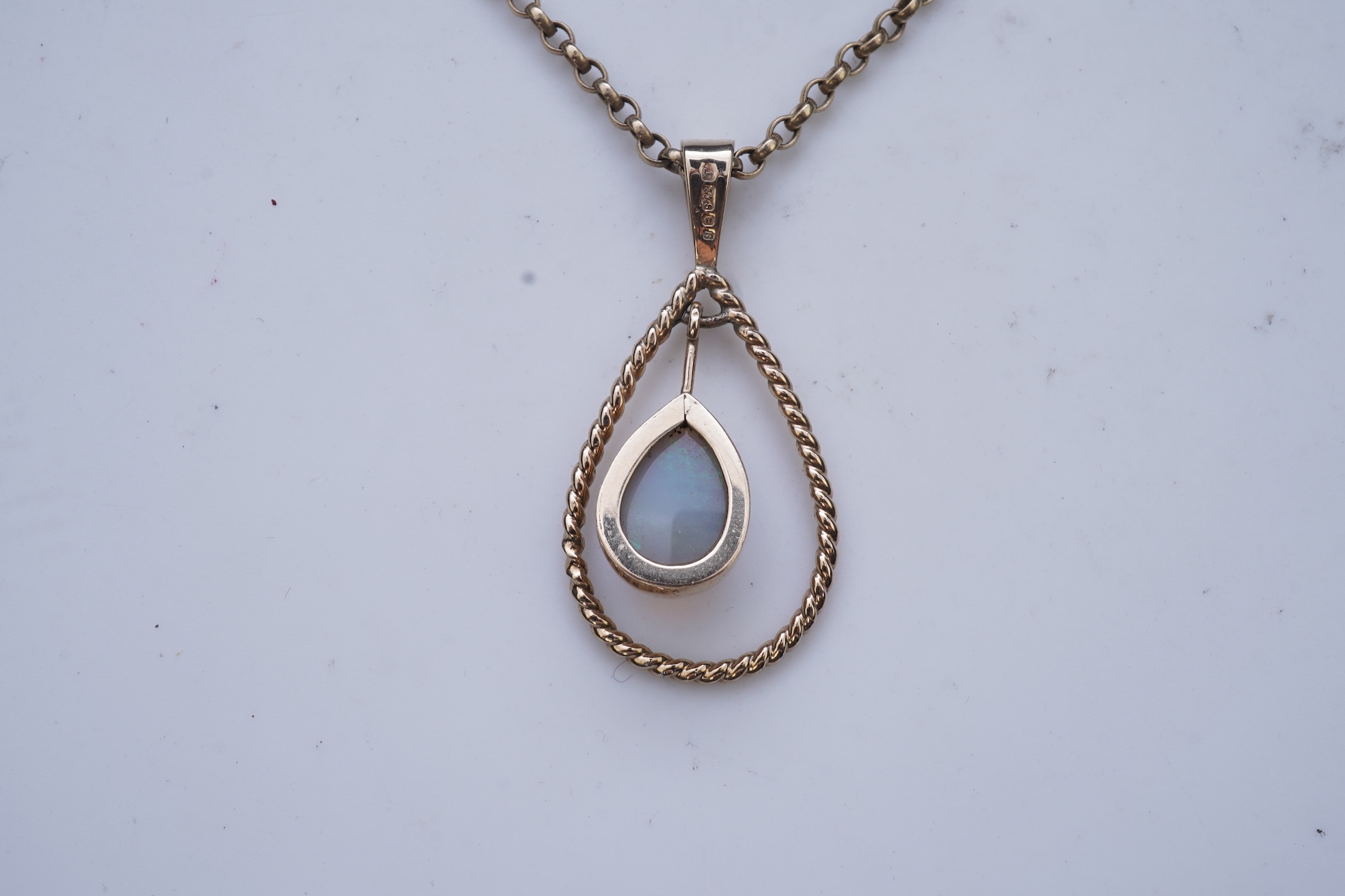 An opal pendant necklace